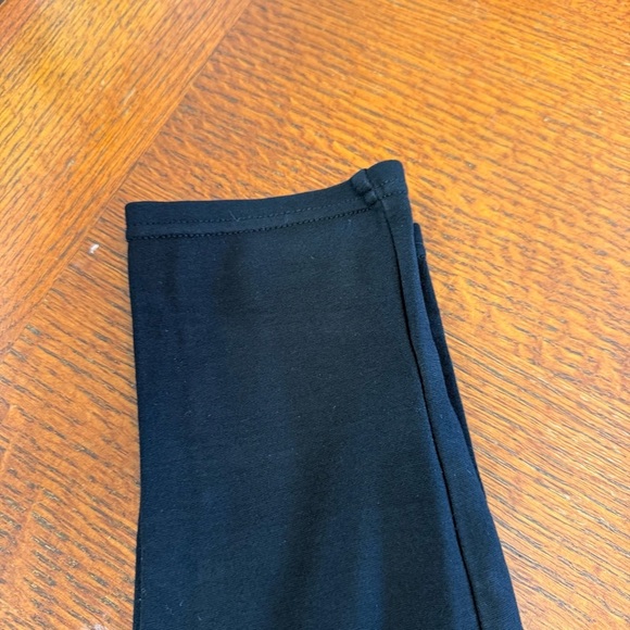 Seven7 Black Leggings with faux pockets to look like jeans size small - Picture 7 of 7